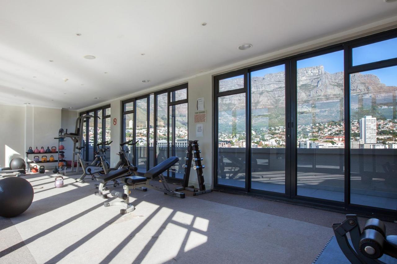 Apartment The Square 332 By Ctha Cape Town
