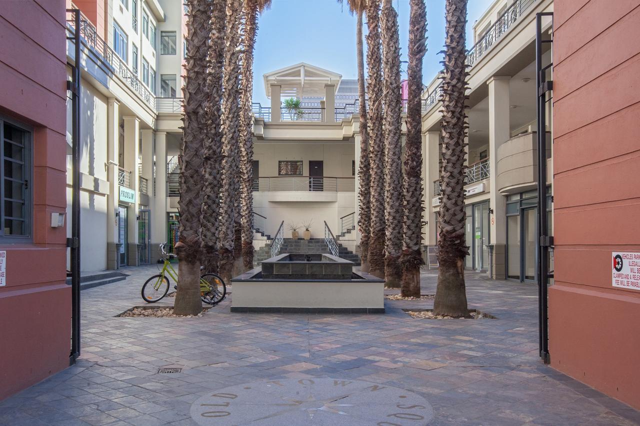 Apartment The Square 332 By Ctha Cape Town